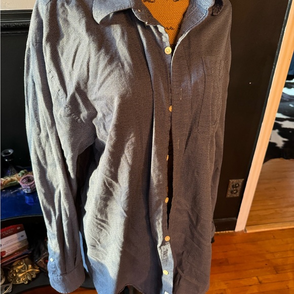 Cutter and Buck button down - Picture 2 of 3